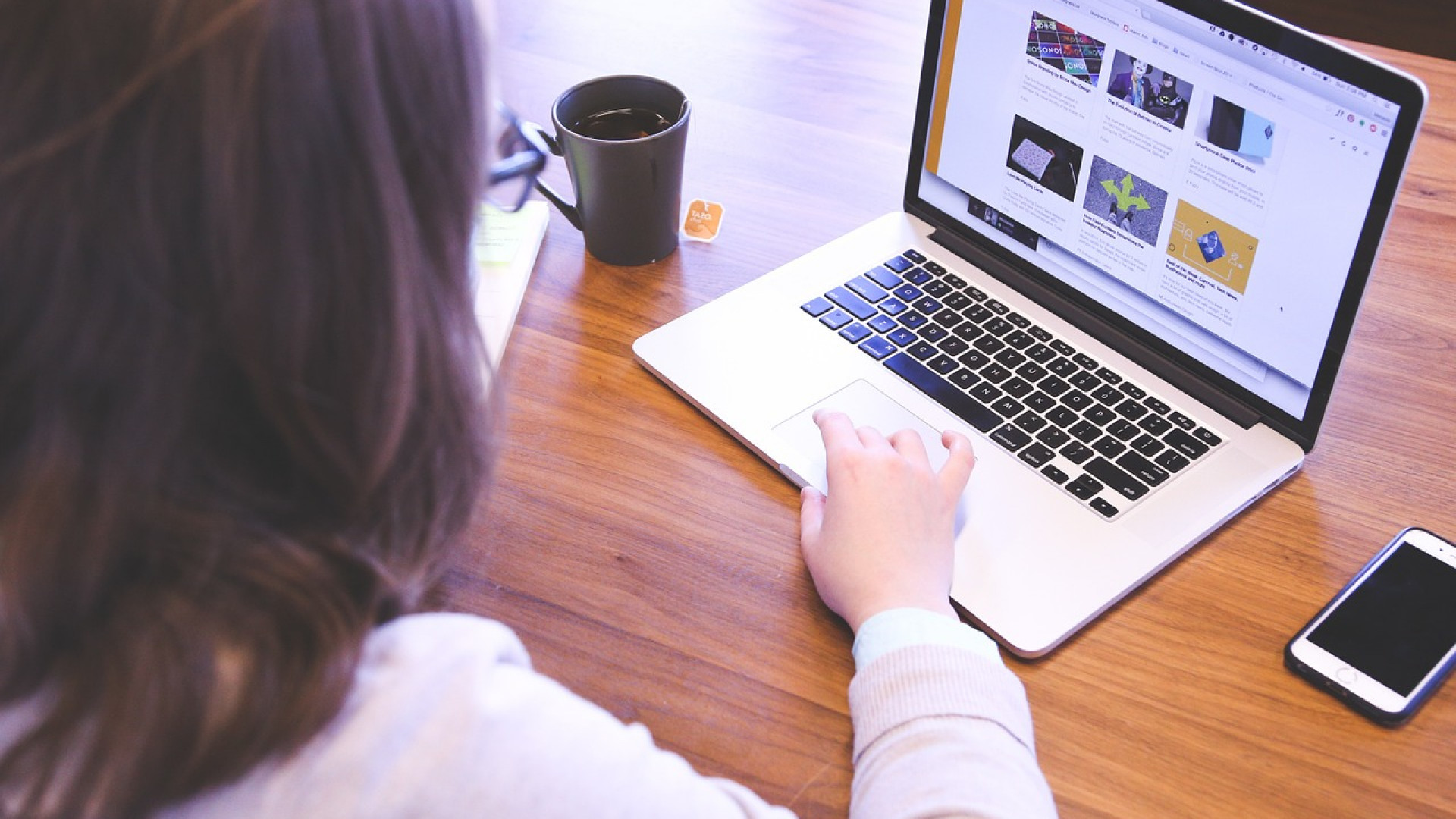 10 raisons de choisir une école supérieure de communication digitale