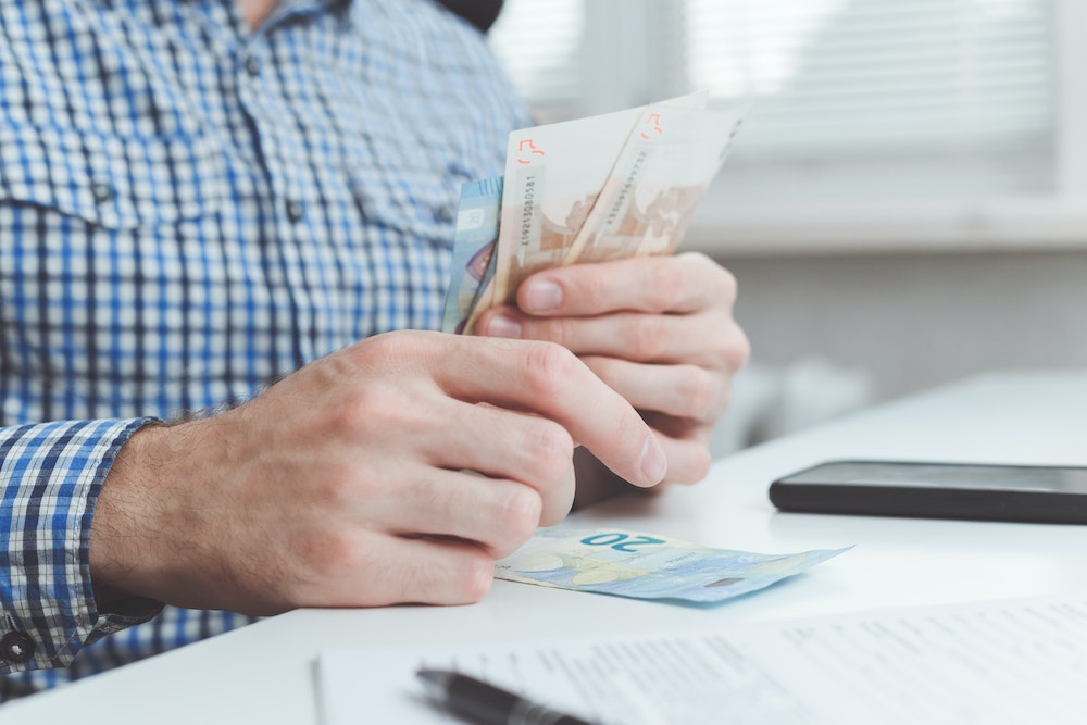 Décryptage du simulateur de TJM : un outil incontournable pour définir votre salaire